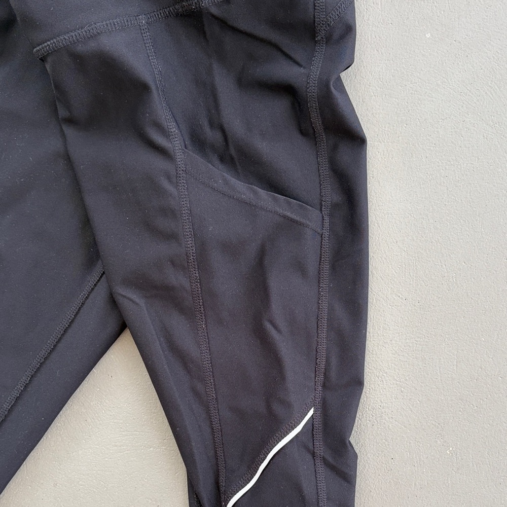 Xersion Black Leggings with Reflective Accents and Side Pockets - Picture 6 of 8